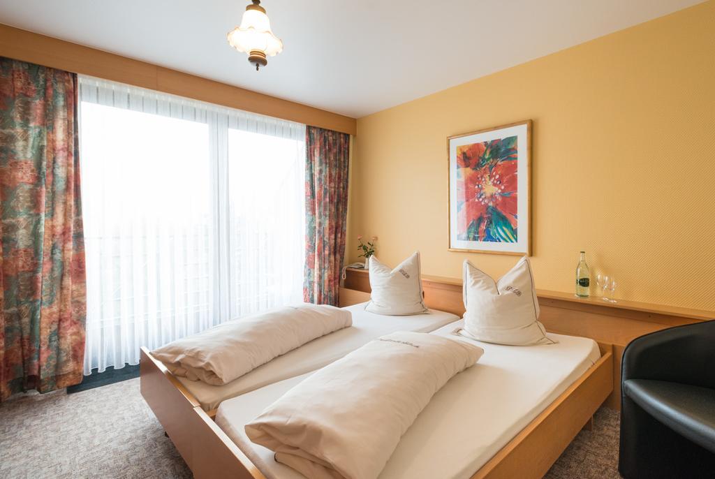 Hotel Dreilaenderblick Ouren ภายนอก รูปภาพ